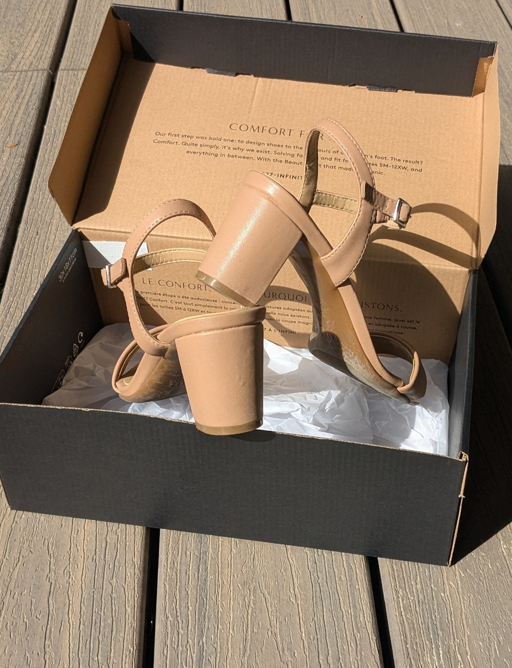 Naturalizer Heels - Picture 2 of 5